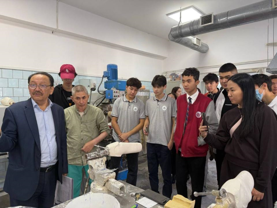 В ННЦРССЗ обсудили внедрение передовых технологий в систему протезно-ортопедической помощи